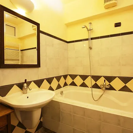 Residenz Ada Troubetzkoy * Ghiffa